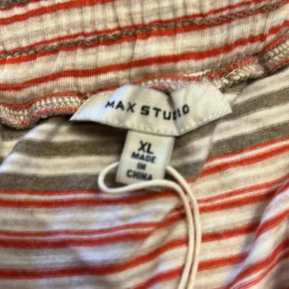 Max Studio Skirt - Picture 3 of 8